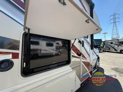 2019 Thor Motor Coach Quantum Sprinter photo 4