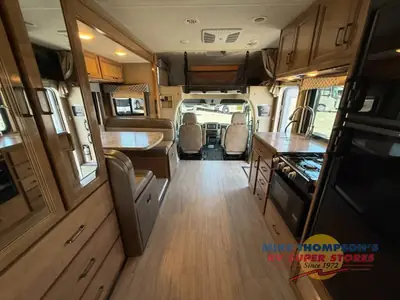 2019 Thor Motor Coach Quantum Sprinter photo 6