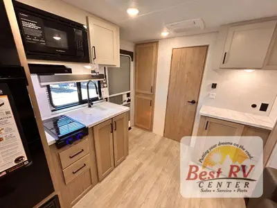 2027 Ember RV E-Series photo 48