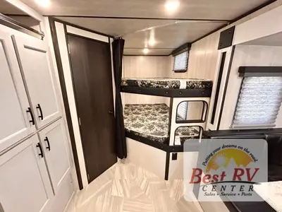 2024 Genesis Supreme Surfside Limited photo 33