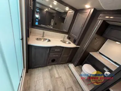 2021 Thor Motor Coach Aria photo 15