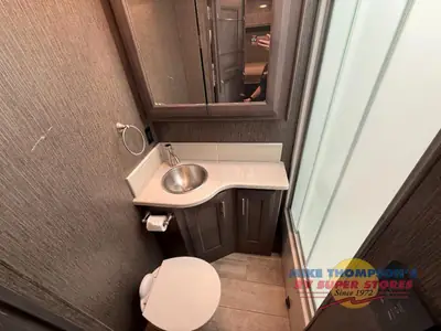 2021 Thor Motor Coach Aria photo 12