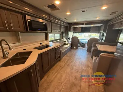 2021 Thor Motor Coach Aria photo 9