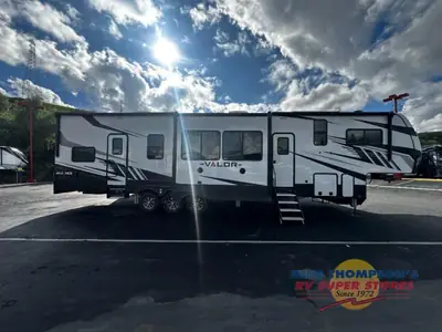 2022 Alliance RV Valor photo 5