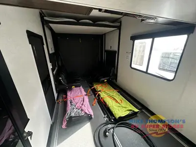 2022 Alliance RV Valor photo 11