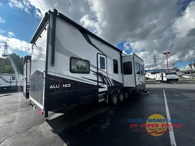 2022 Alliance RV Valor photo 4
