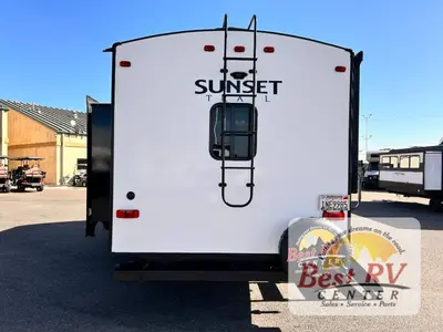 2020 CrossRoads RV Sunset Trail photo 4
