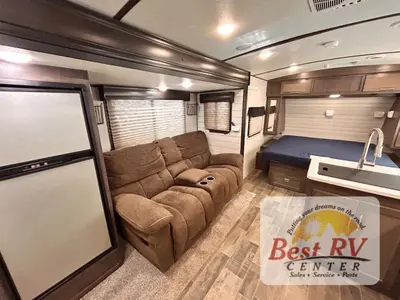 2020 CrossRoads RV Sunset Trail photo 17