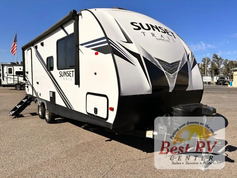 2020 CrossRoads RV Sunset Trail exterior