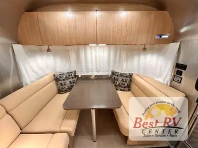 2017 Airstream Flying Cloud photo 26