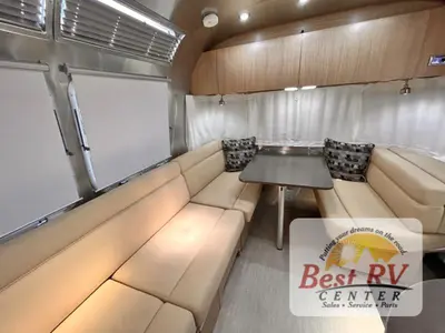 2017 Airstream Flying Cloud photo 18