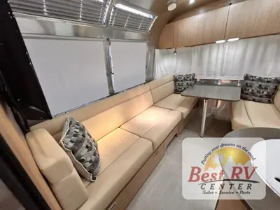 2017 Airstream Flying Cloud photo 13