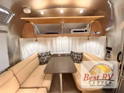 2017 Airstream Flying Cloud photo 27