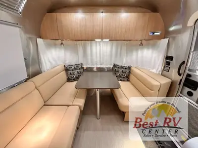 2017 Airstream Flying Cloud photo 20