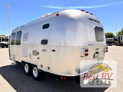 2017 Airstream Flying Cloud photo 5