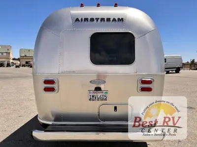 2017 Airstream Flying Cloud photo 4
