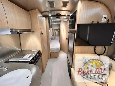2017 Airstream Flying Cloud photo 47