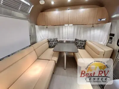 2017 Airstream Flying Cloud photo 19