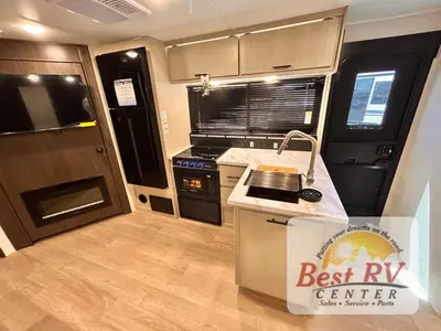 2027 Forest River RV Cherokee Alpha Wolf photo 17