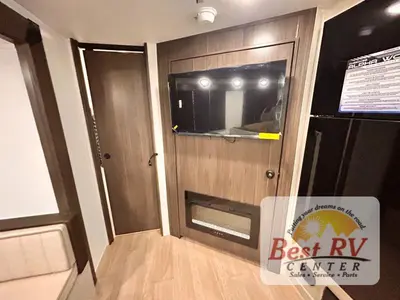 2027 Forest River RV Cherokee Alpha Wolf photo 33