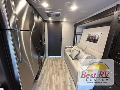 2026 Thor Motor Coach Omni Trail photo 40