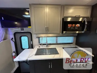 2026 Thor Motor Coach Omni Trail photo 30