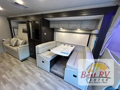 2026 Thor Motor Coach Omni Trail photo 17