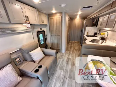 2027 Thor Motor Coach Inception photo 23
