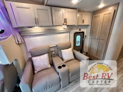 2027 Thor Motor Coach Inception photo 25