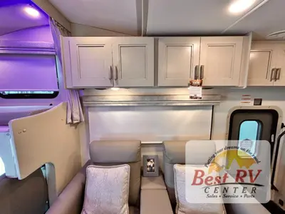 2027 Thor Motor Coach Inception photo 27