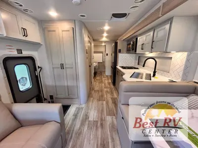 2027 Thor Motor Coach Inception photo 21