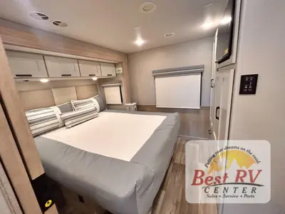 2027 Thor Motor Coach Inception photo 49
