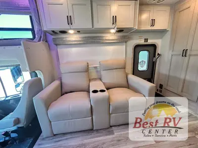 2027 Thor Motor Coach Inception photo 29