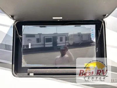 2027 Thor Motor Coach Inception photo 3