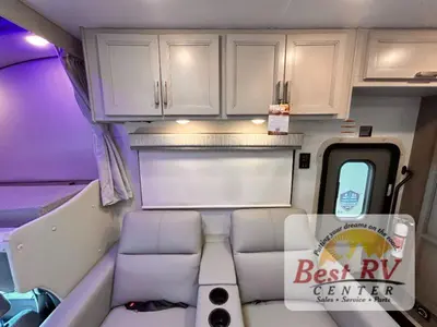 2027 Thor Motor Coach Omni Trail photo 27