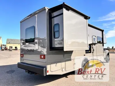 2027 Thor Motor Coach Omni Trail photo 4