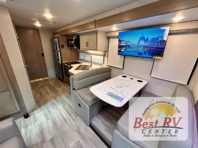 2027 Thor Motor Coach Omni Trail photo 20