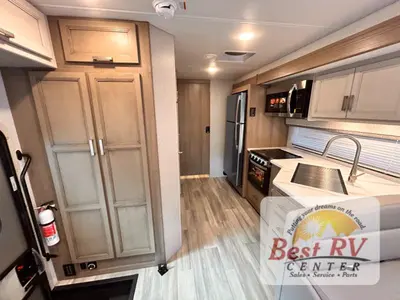 2027 Thor Motor Coach Omni Trail photo 34