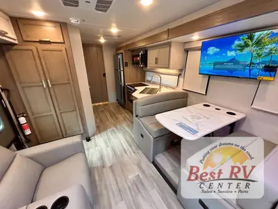 2027 Thor Motor Coach Omni Trail photo 13