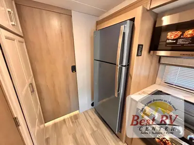 2027 Thor Motor Coach Omni Trail photo 44