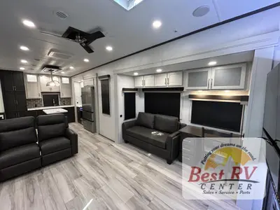 2025 Keystone RV Alpine Avalanche Edition photo 10