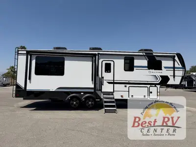 2026 Keystone RV Alpine photo 2