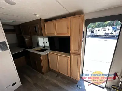 2024 Coachmen RV Freedom Express Blast photo 6