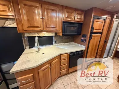 2015 Tiffin Motorhomes Allegro photo 31