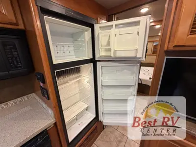 2015 Tiffin Motorhomes Allegro photo 48