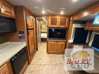 2015 Tiffin Motorhomes Allegro photo 38