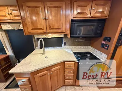2015 Tiffin Motorhomes Allegro photo 37