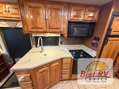 2015 Tiffin Motorhomes Allegro photo 36