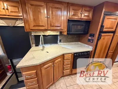 2015 Tiffin Motorhomes Allegro photo 32