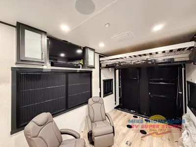 2025 Forest River RV Shockwave photo 14